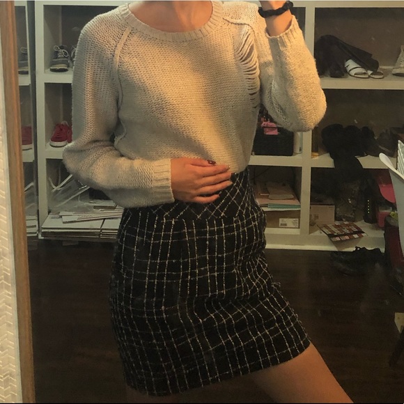 F21 Skirt - Picture 5 of 5